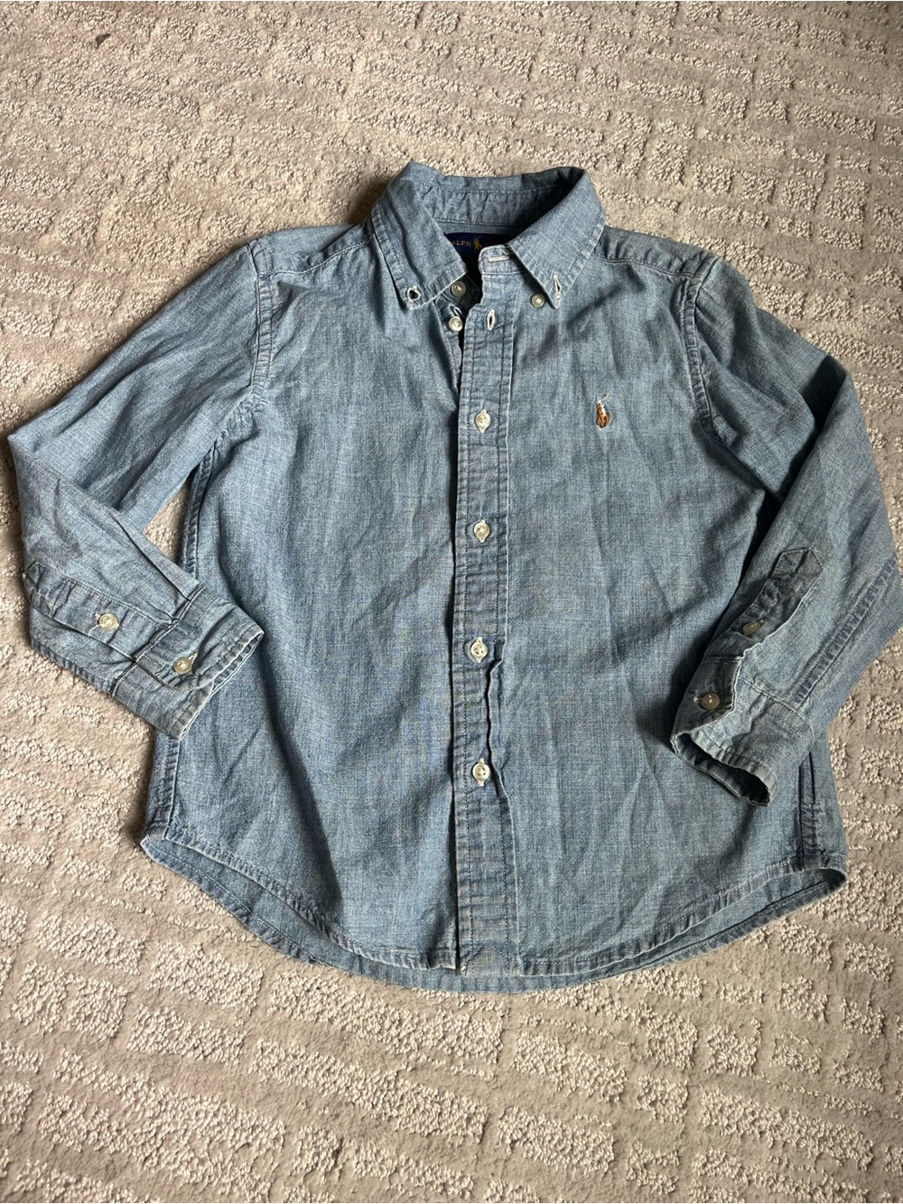 Ralph Lauren Boys Size 5 Light Denim Button Up Shirt | Fall & Holiday